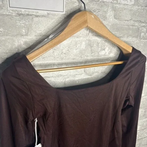 Lululemon Nulu Square Neck Long Sleeve Bodysuit Thong Cut NWT Size Large (FRPR) - Picture 9 of 16